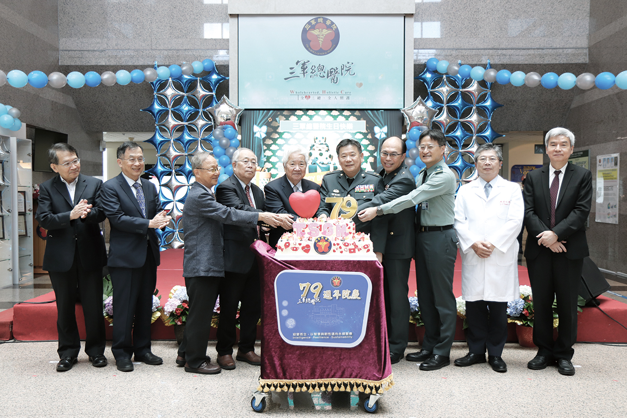 歷任局院長切慶生蛋糕